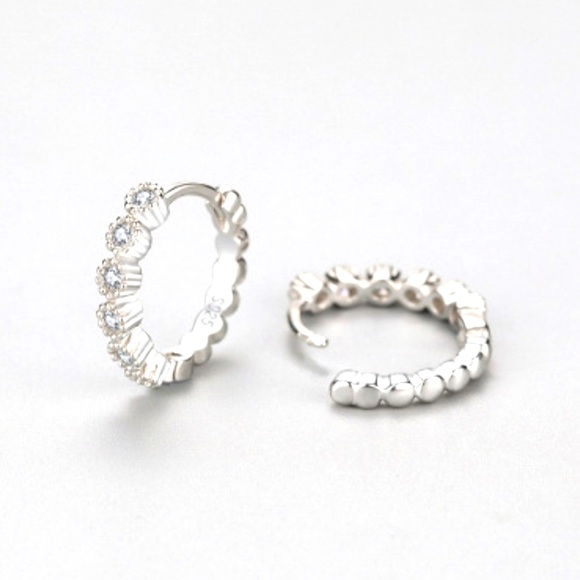 NEW 925 SILVER DIAMOND EARRINGS - Picture 2 of 6